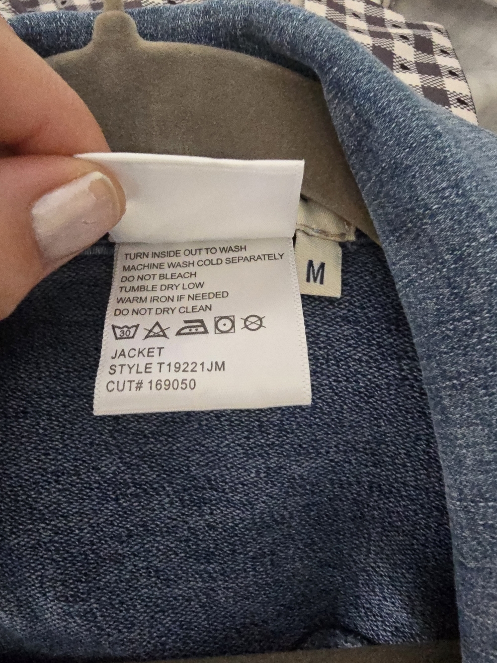 Tru Luxe Jeans Light Blue Denim Jacket with Multicolor Floral Embroidery - Picture 10 of 12